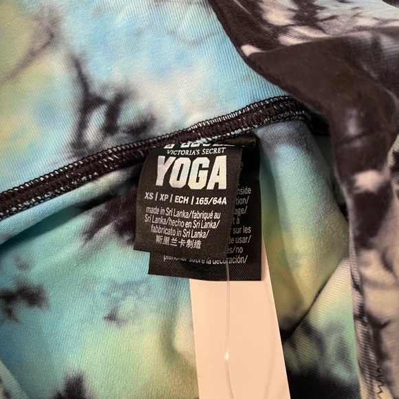 VS Pink Tie Dye Everyday High Waist Bike Shorts - Picture 5 of 5